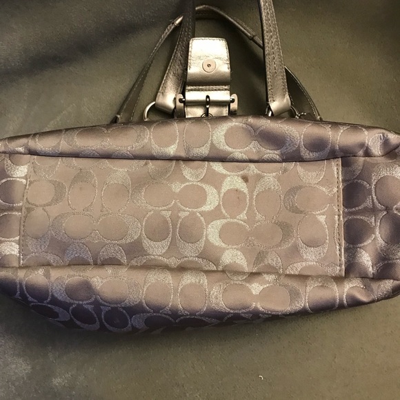 Silver Signature Print Coach Shoulder Bag - Picture 2 of 6